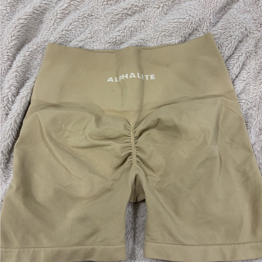 Alphalete Amplify Hazelnut Shorts